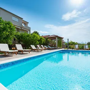 Appartement Duje, Kaštela